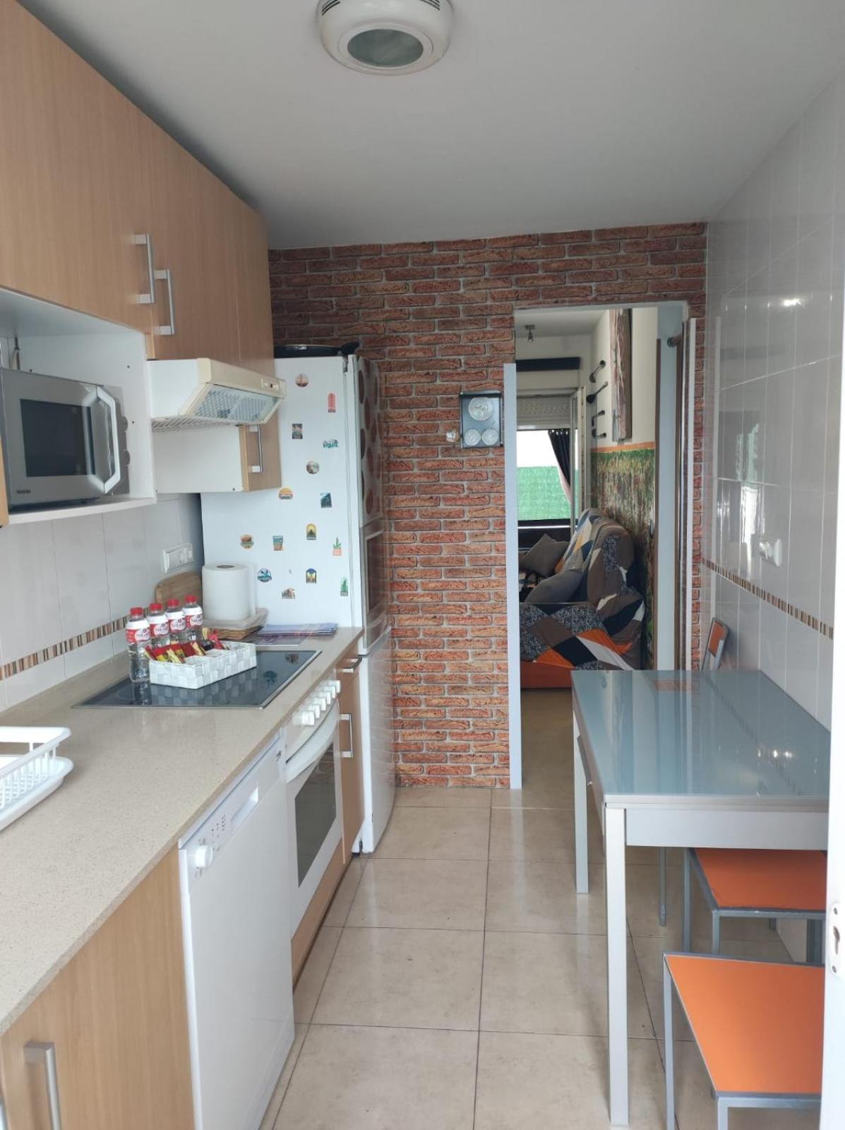 Chalet Bajo Con Jardin, Patio, Cenador Y Barbacoa. Viveda Екстериор снимка